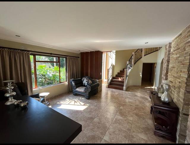 4 BEDROOM HOUSE FOR SALE IN WATERKLOOF